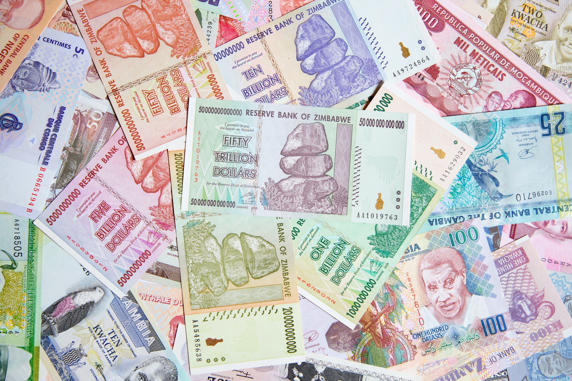 Банкноты Зимбабве после гиперинфляции Банкноты Зимбабве после гиперинфляции