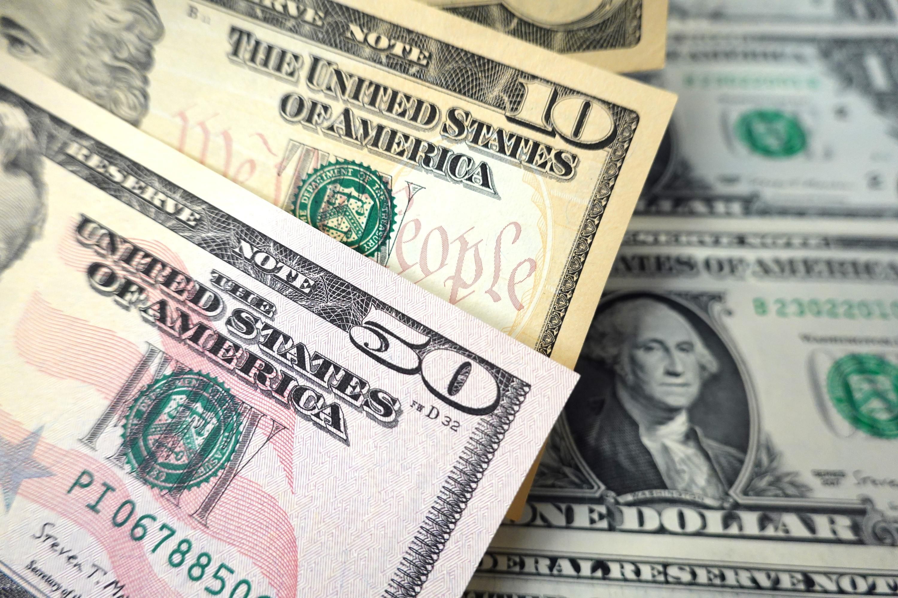 Банкноти долара Банкноти долара