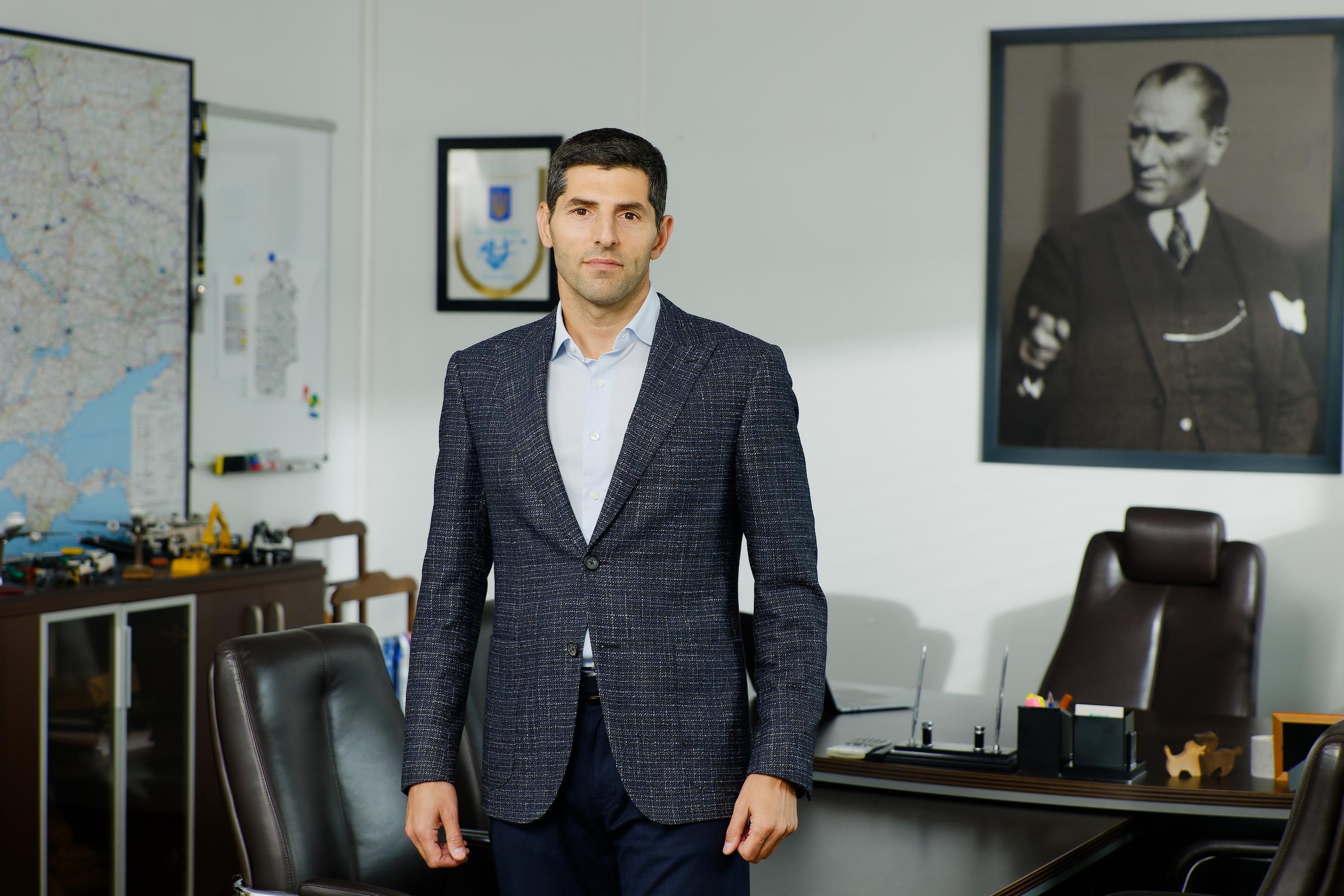 CEO ONUR GROUP Емре Караахметоглу 