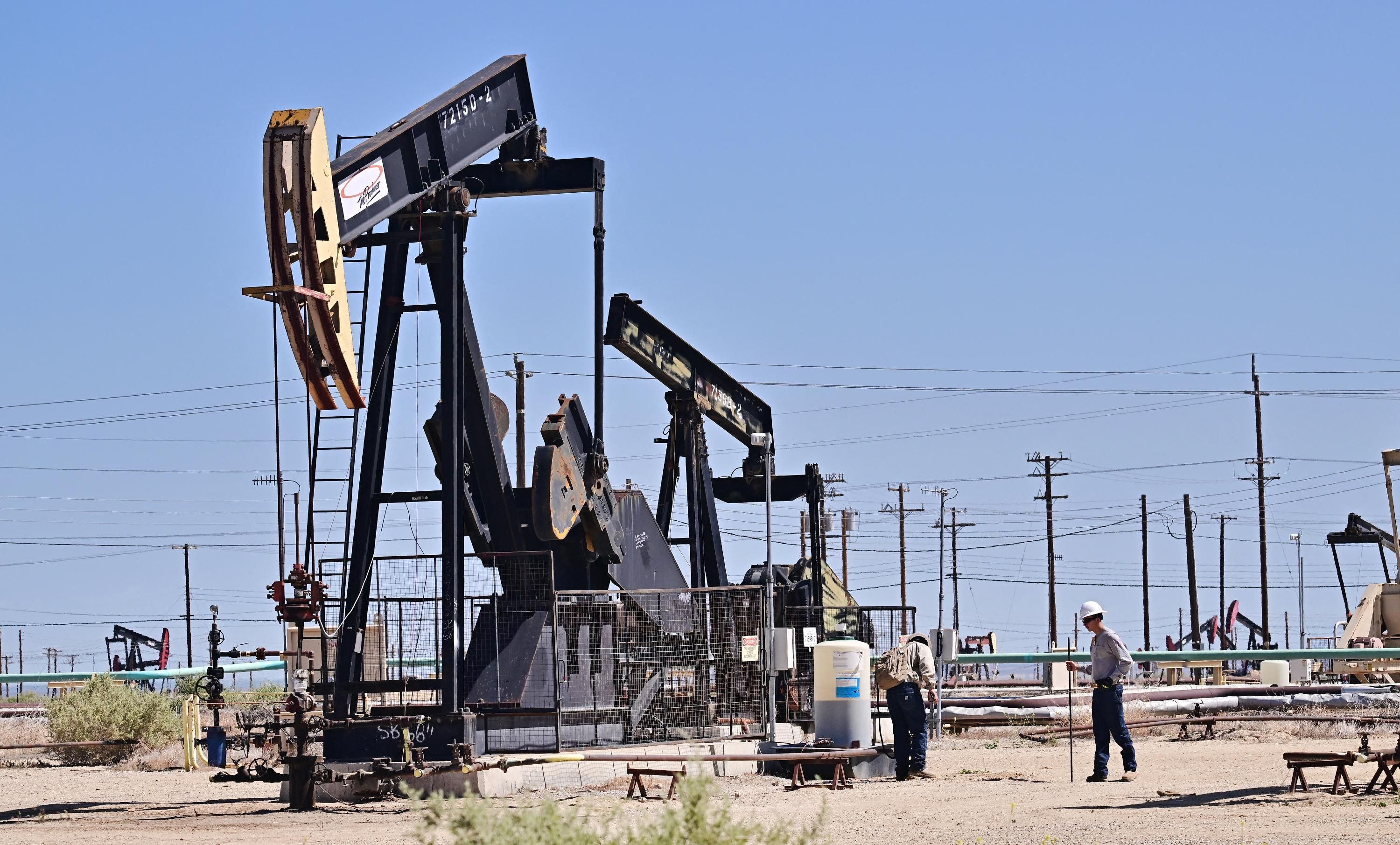 Добыча нефти Добыча нефти