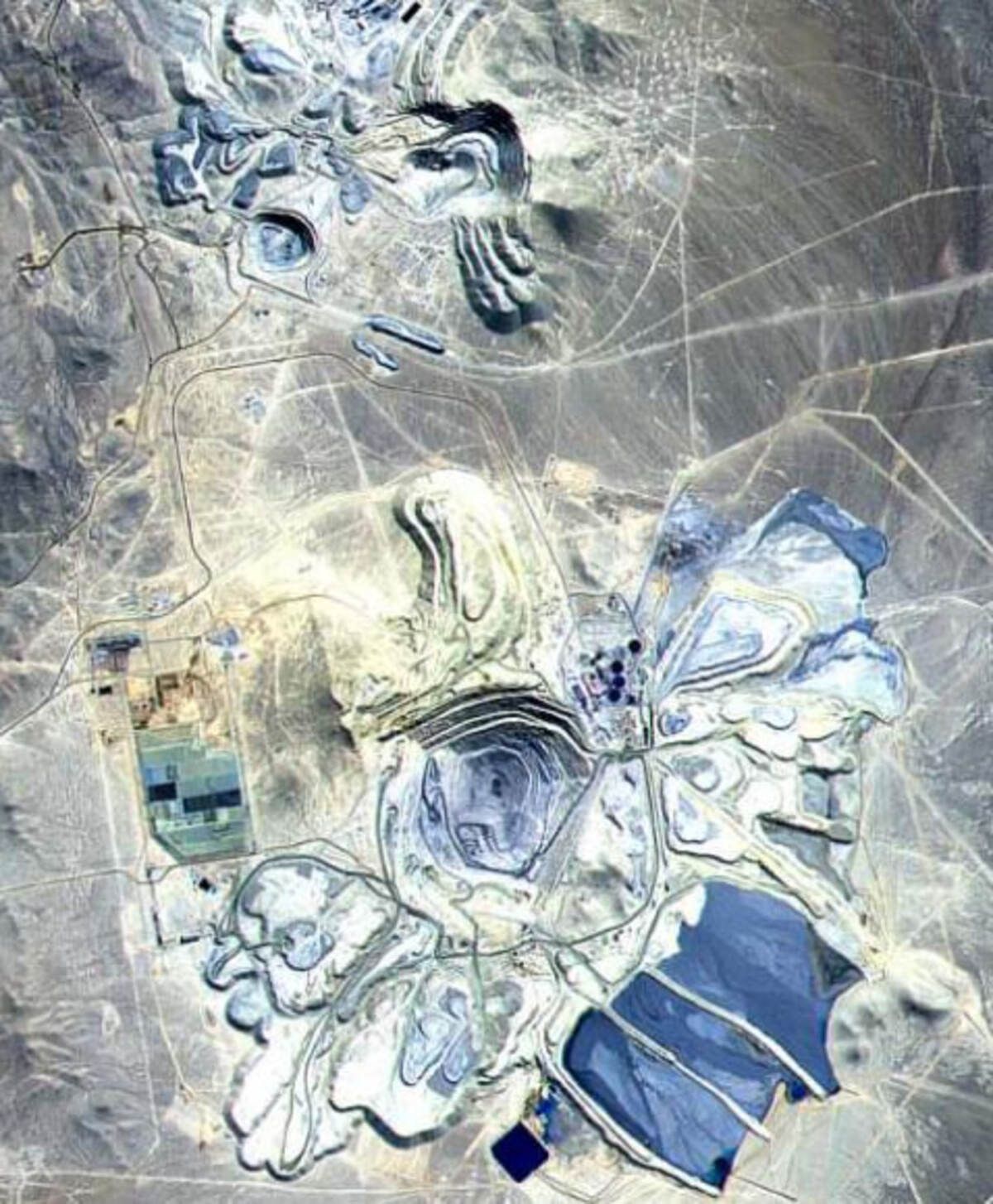 Какая медная шахта является крупнейшей - какая страна производит медь, где в Чили есть известная шахта