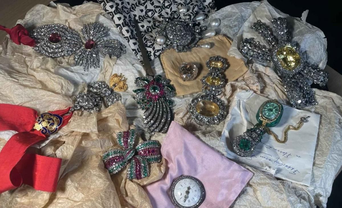 Як виглядають знайдені коштовності родини Габсбургів Як виглядають знайдені коштовності родини Габсбургів