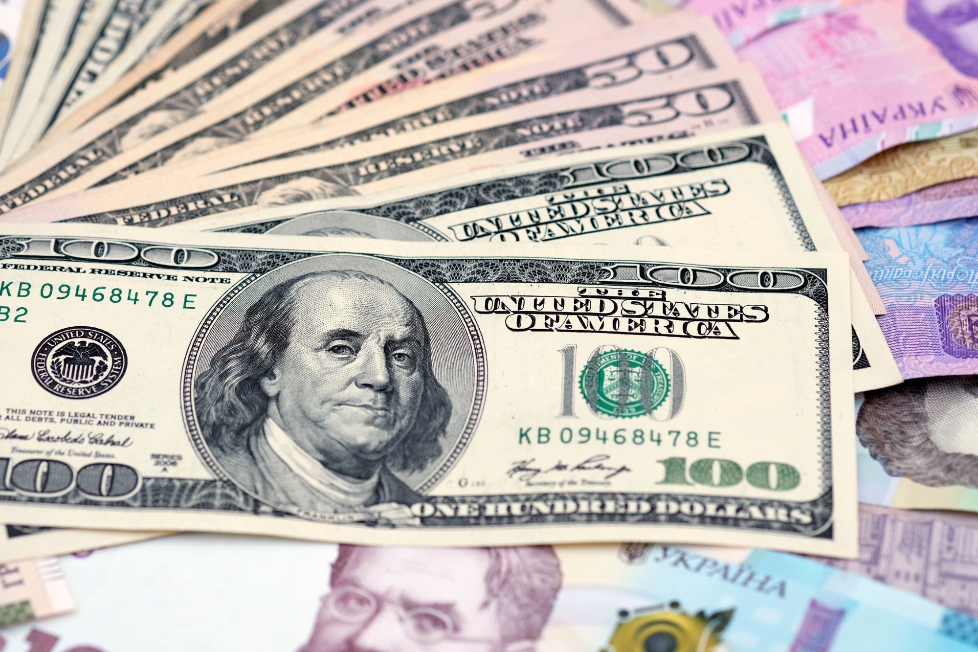 Якйи курс валют у багках та обмінниках 18 березня Якйи курс валют у багках та обмінниках 18 березня