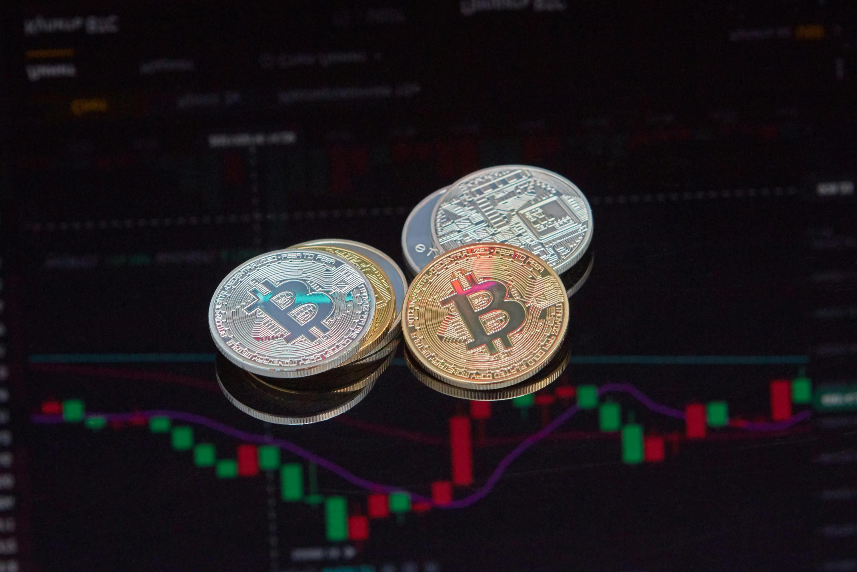Биткойн резко упал в цене Биткойн резко упал в цене