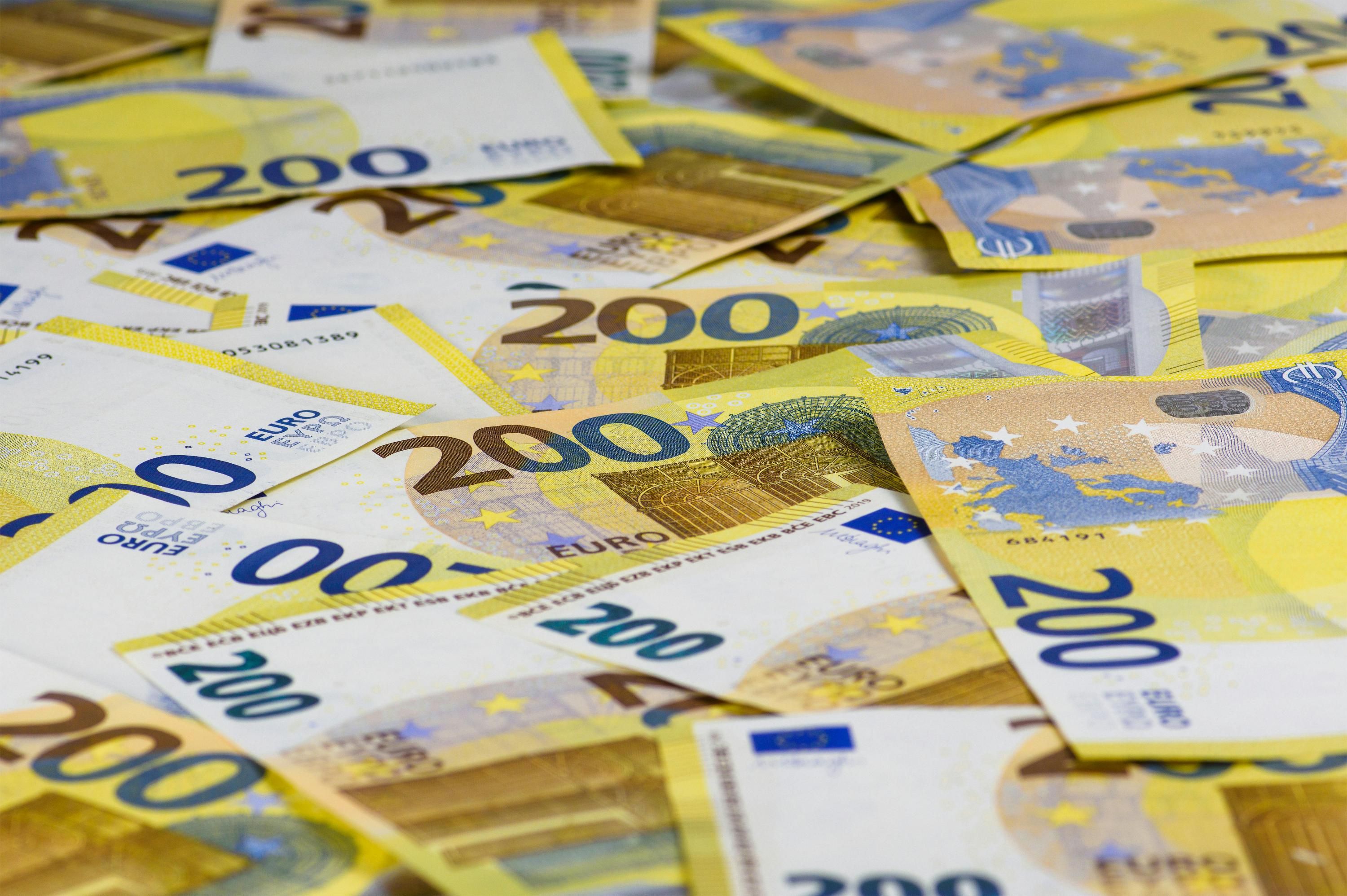Какой курс валют в Украине 9 апреля 2026 года