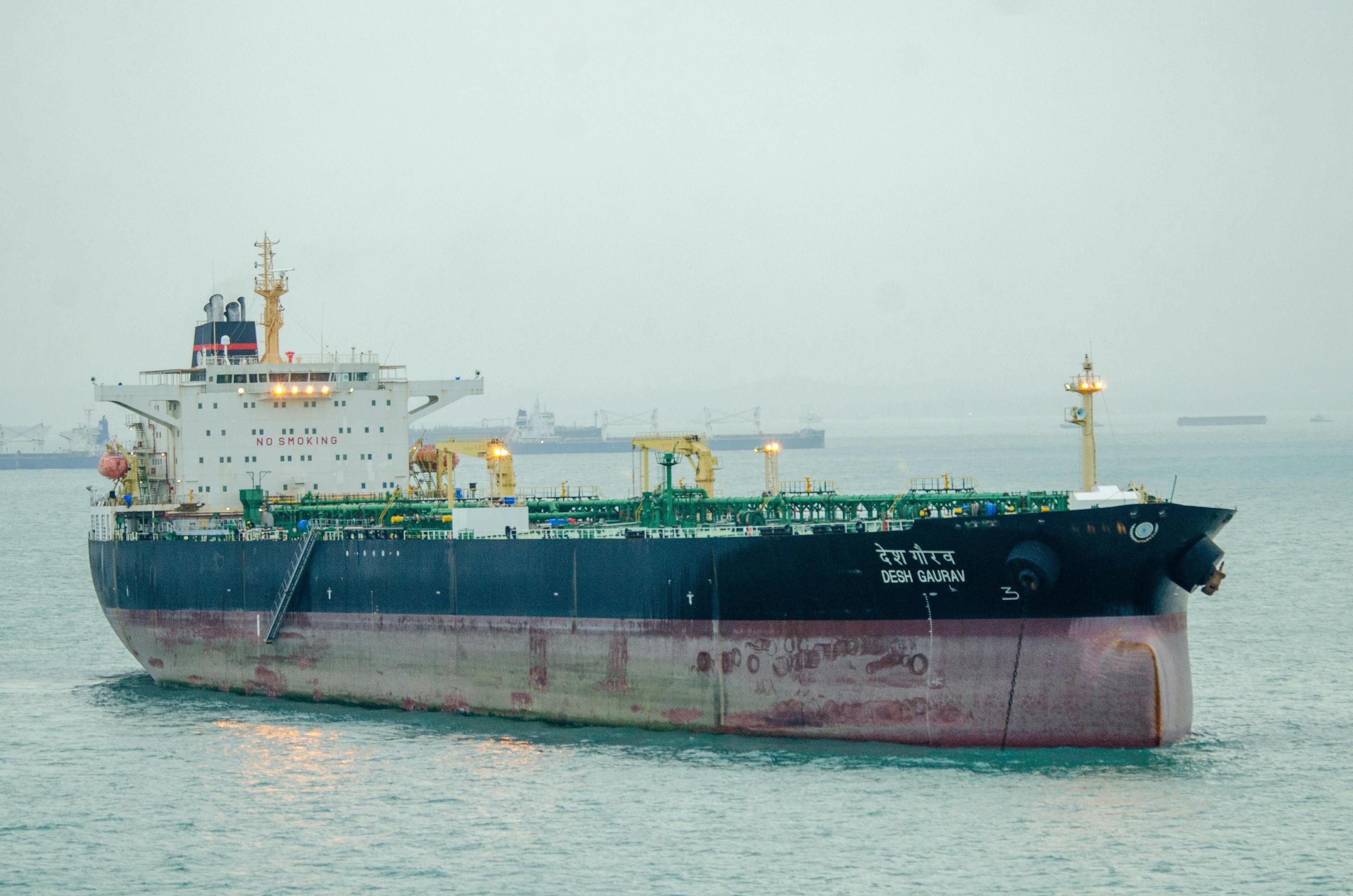 Почему Иран прекратил экспорт нефтехимической продукции