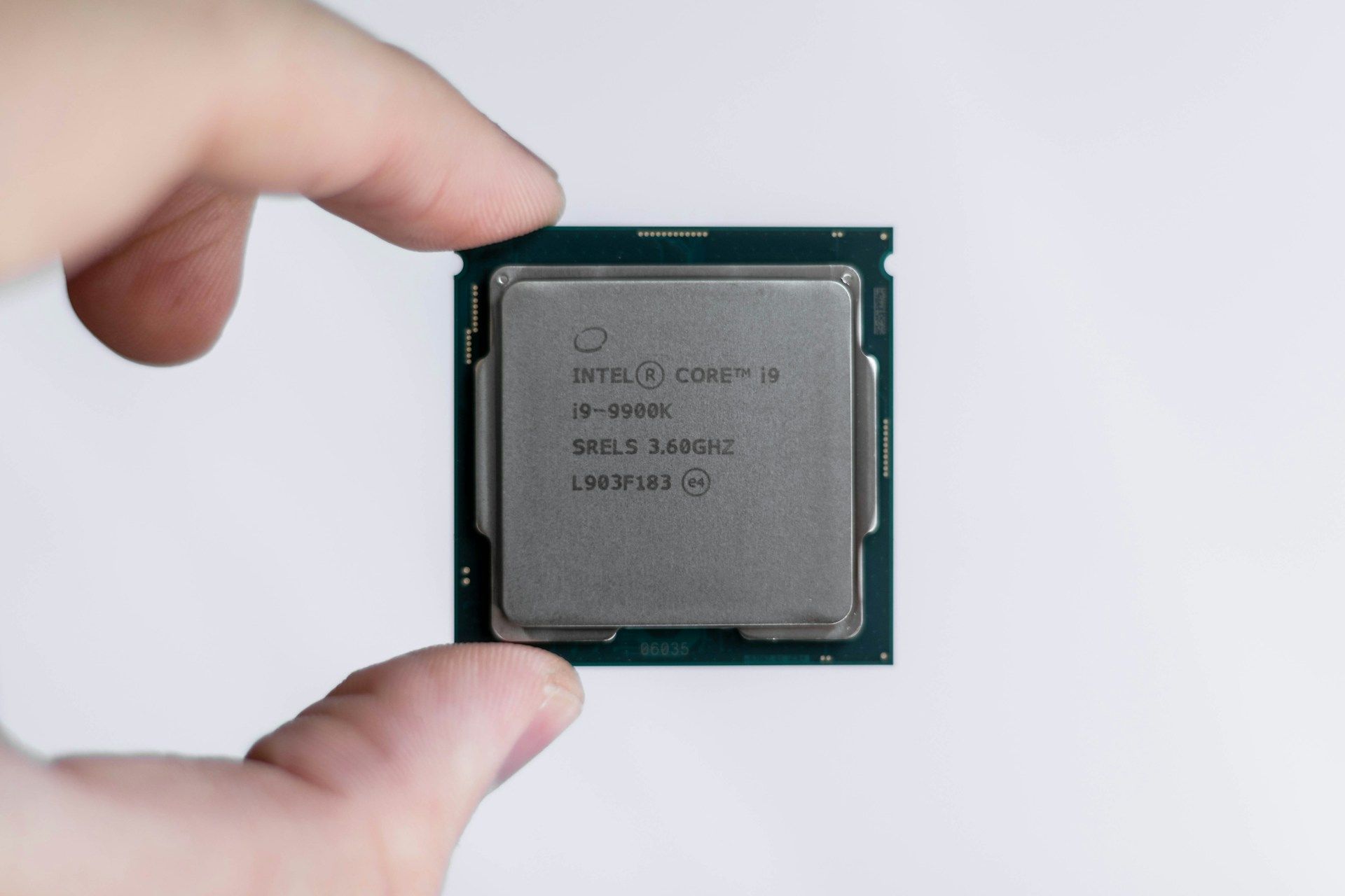 Акції Intel ростуть Акції Intel ростуть