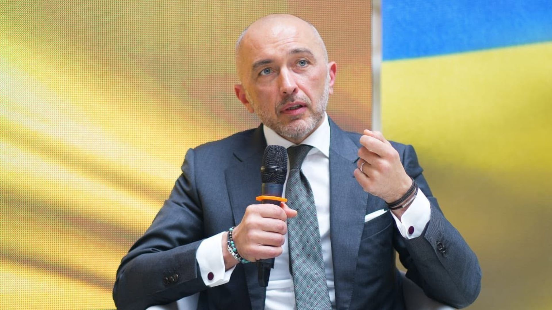 Кредит в Приватбанке, Монобанке, Ощадбанке, ПУМБ, Укрсиббанке
