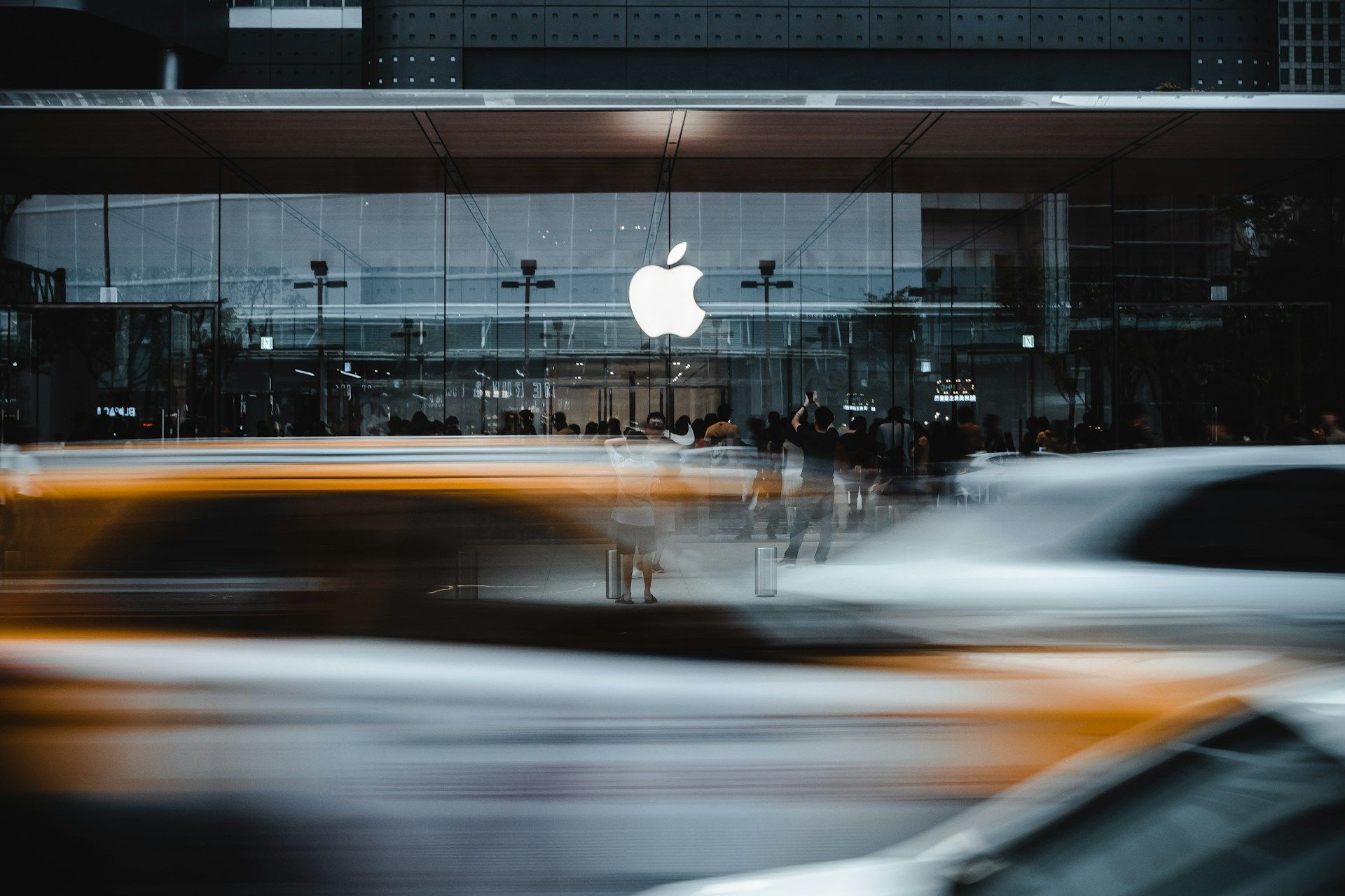 Хто заробив на Apple Хто заробив на Apple