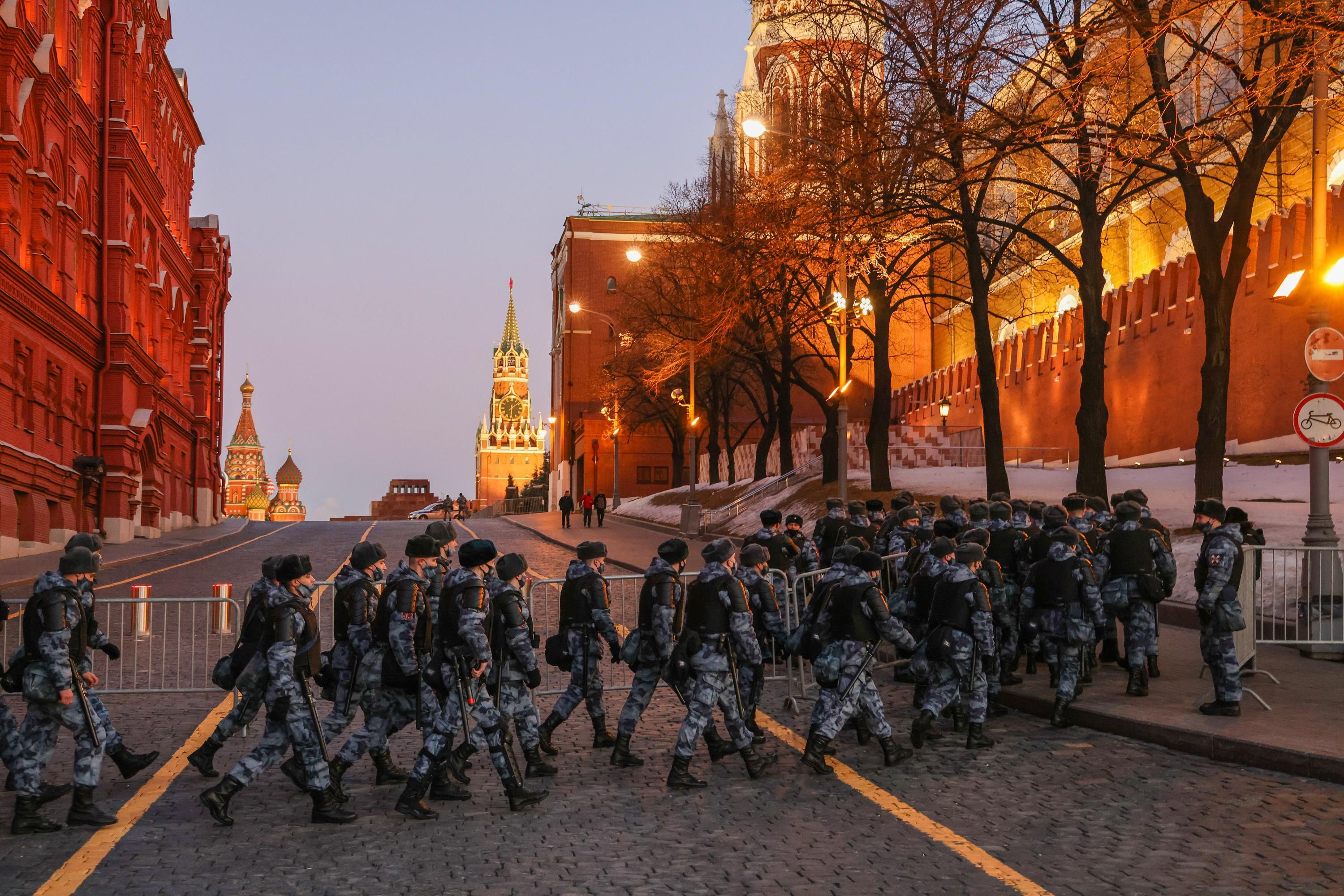 Чому мосбіржа "посипалась"
