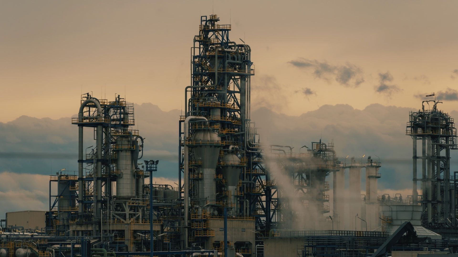 Кулевский НПЗ в Грузии не будет закупать нефть в России Кулевский НПЗ в Грузии не будет закупать нефть в России